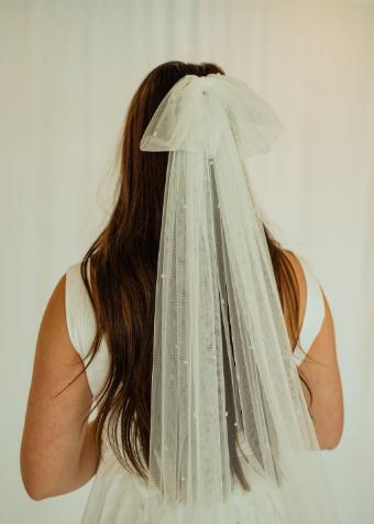 Cathederal length floppy soft tulle bow with scatted pearls #3 default Iv thumbnail